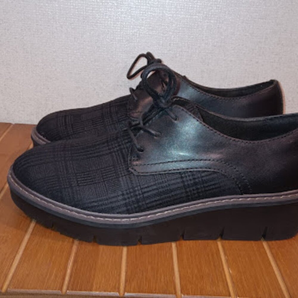 Clarks Collection Women 7.5 Plaid Fabric Oxford Wedge Platform Loafer Black NWT - Picture 2 of 10